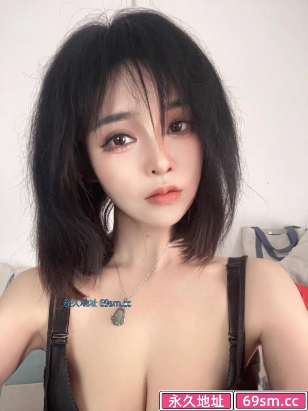 北门胸大妹子