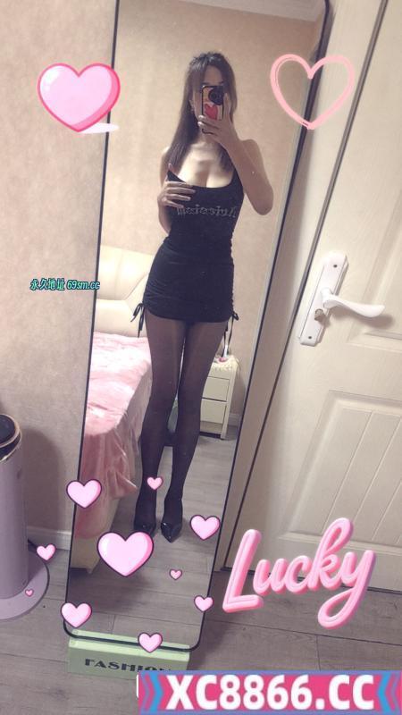 建邺长腿姐姐