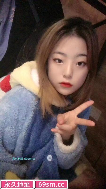 白云大胸小妹