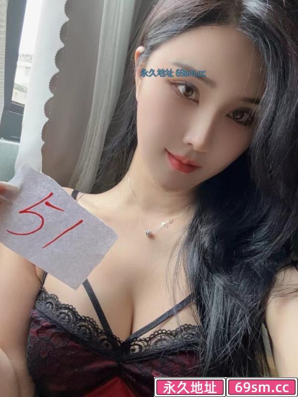 美艳模特月亮姐姐