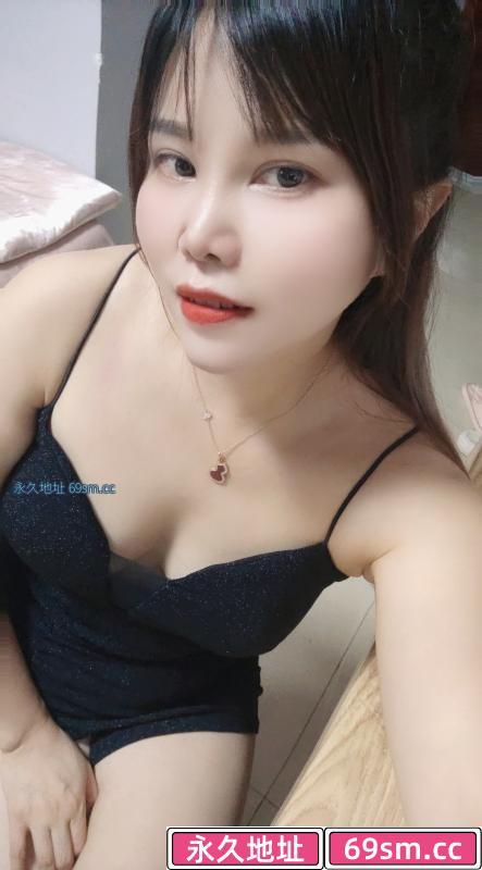 居家少妇