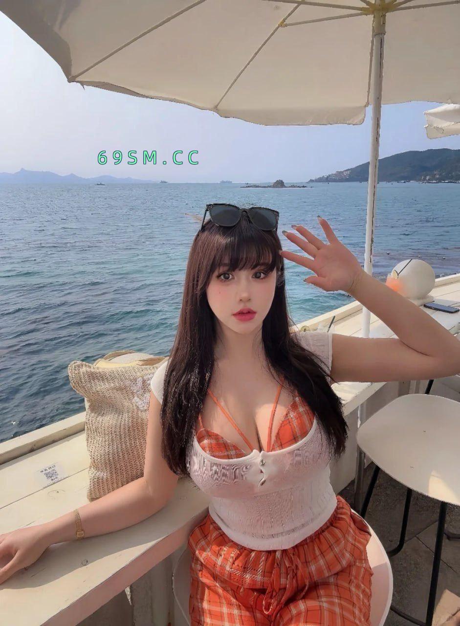 巨乳少妇捅屁眼
