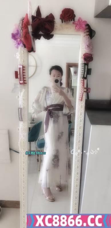 朝鲜族娇小少妇