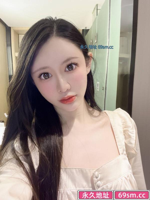 肤白貌美性感妹纸