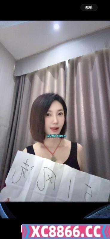 卖化妆品的小姐姐
