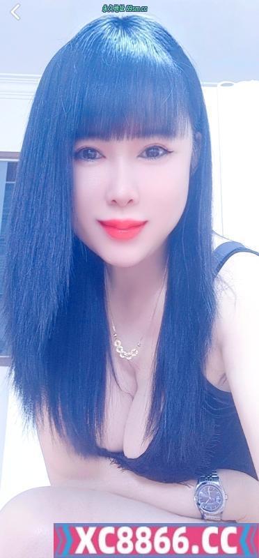 浦东大奶骚妇很泄火