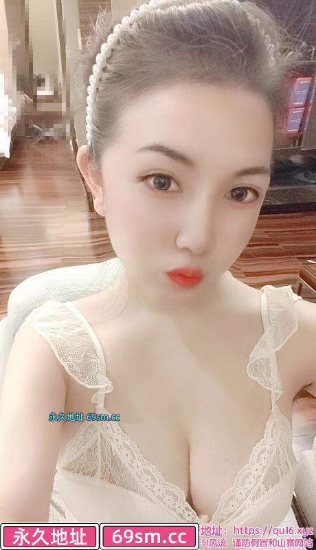 广州白裙朵朵