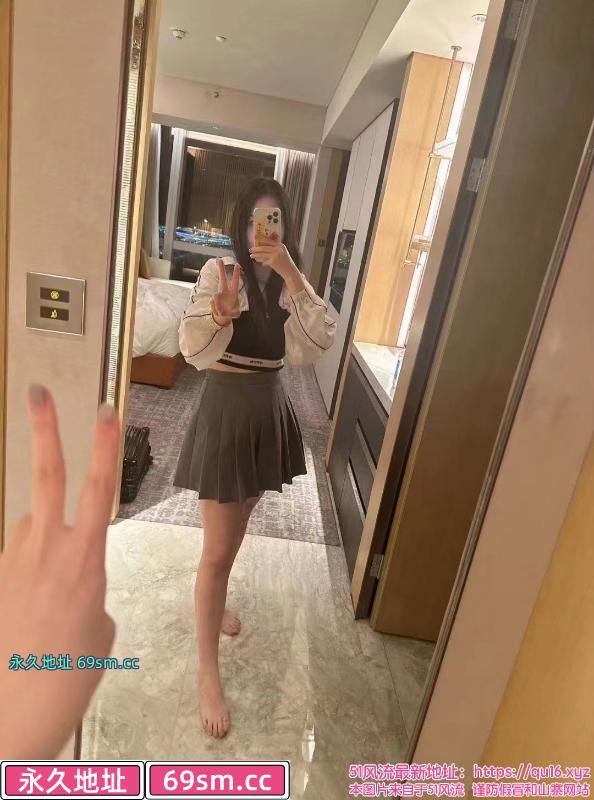 大长腿猫妹