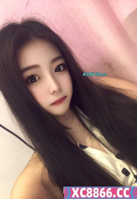 翘臀大胸妹子