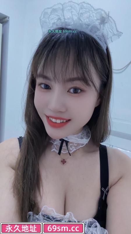 长腿萌萌老师