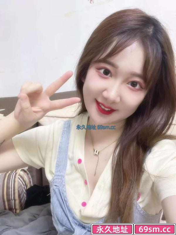 黄岛女友感小美女