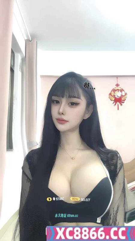 大眼睛大胸妹梦梦