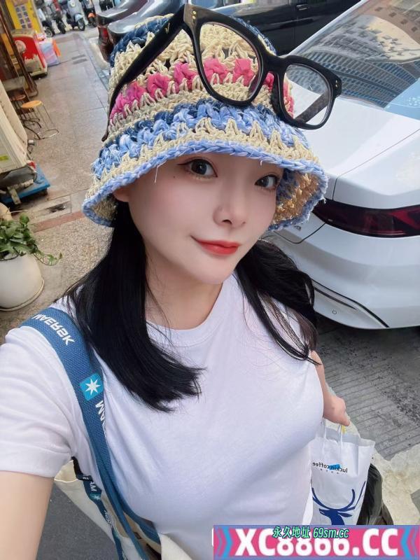 肤白虎牙妹文文