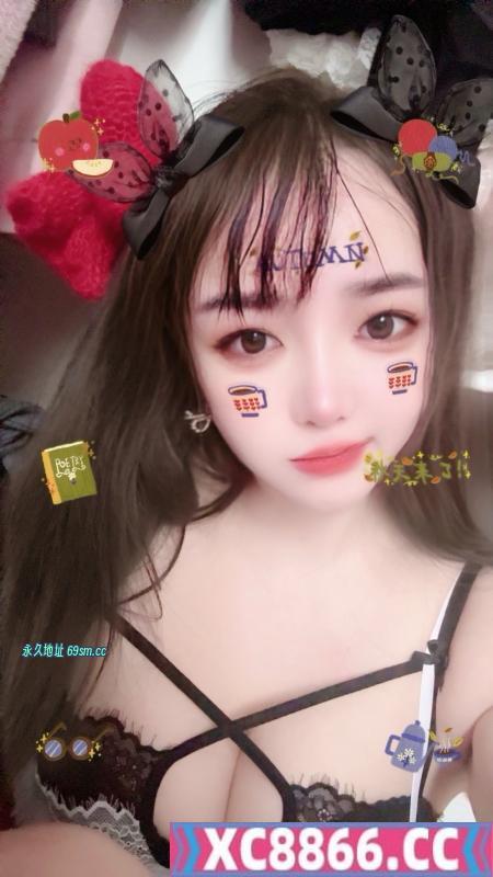 夫子庙西域大奶妹