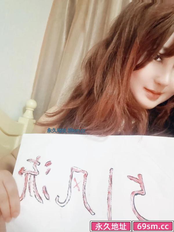 一字马大奶骚教练