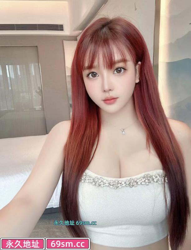 嘉兴颜值大胸小姐姐