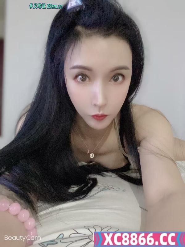 骚女长腿模特儿