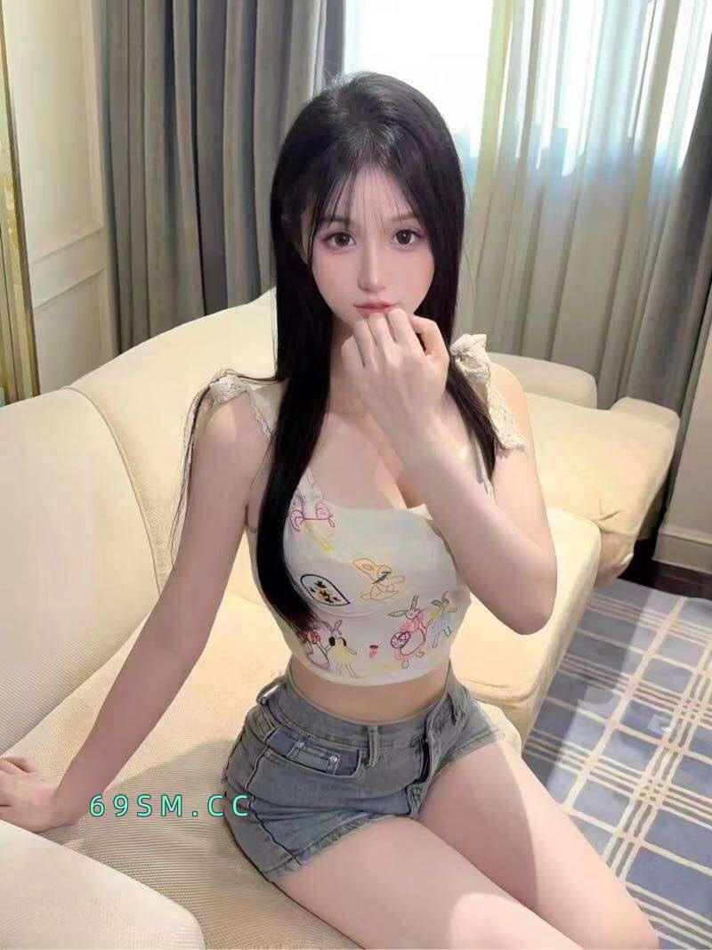 乳爆嫩肉学生妹