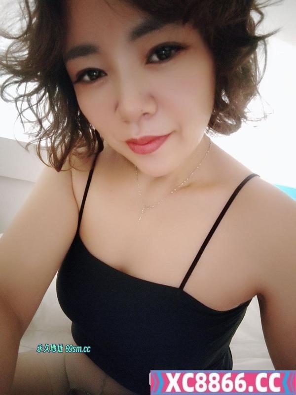 服务系熟女