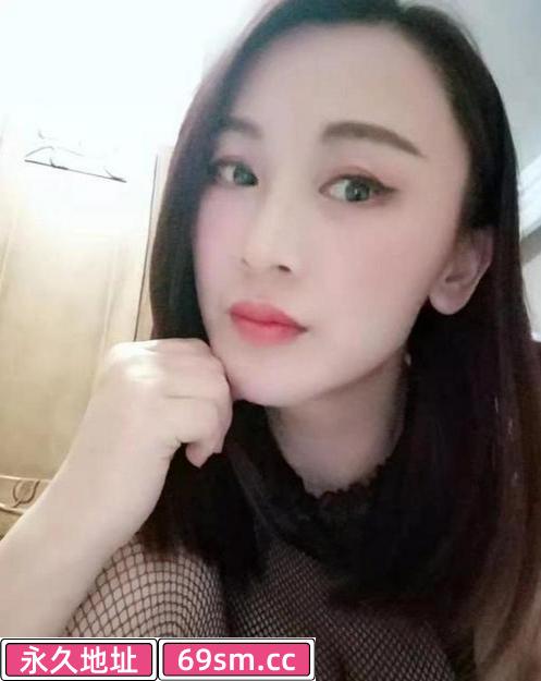 大胸妹子
