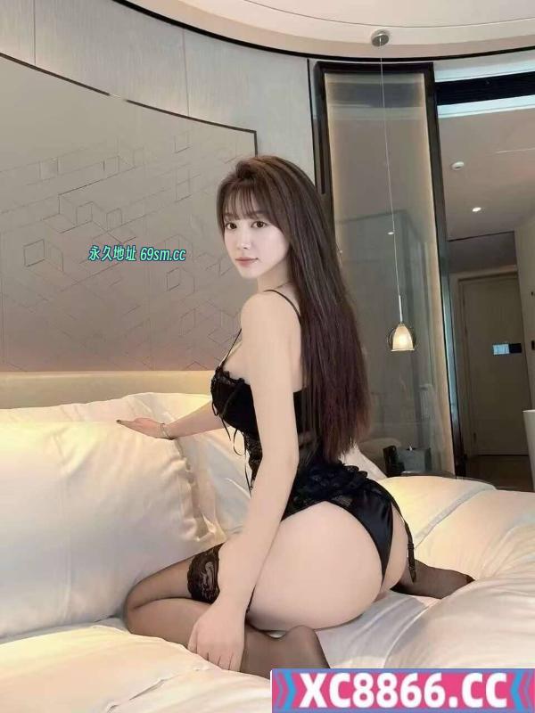 清纯白嫩大长腿青晨