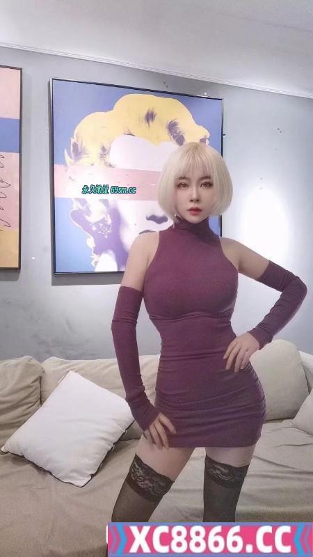 风骚型短发妹子
