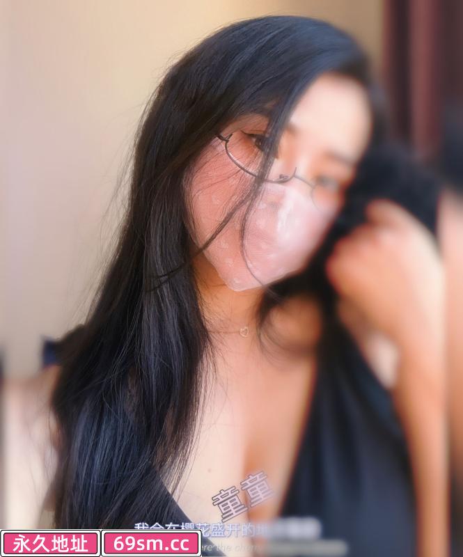光谷女明星童童
