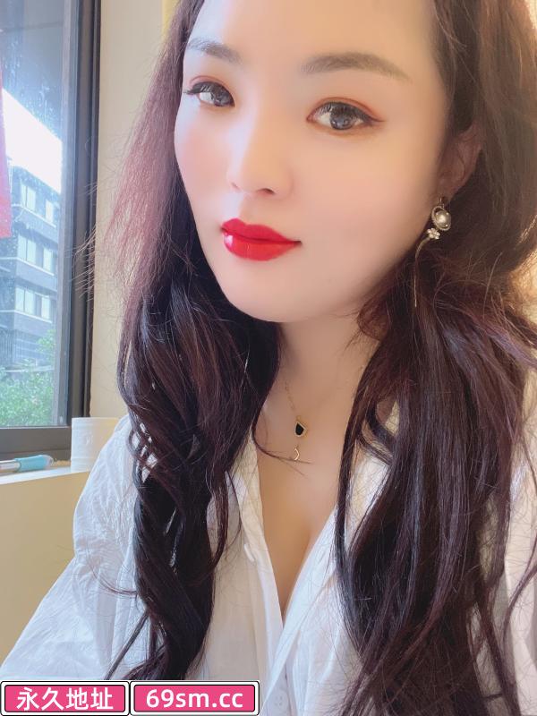 服务系少妇琪琪