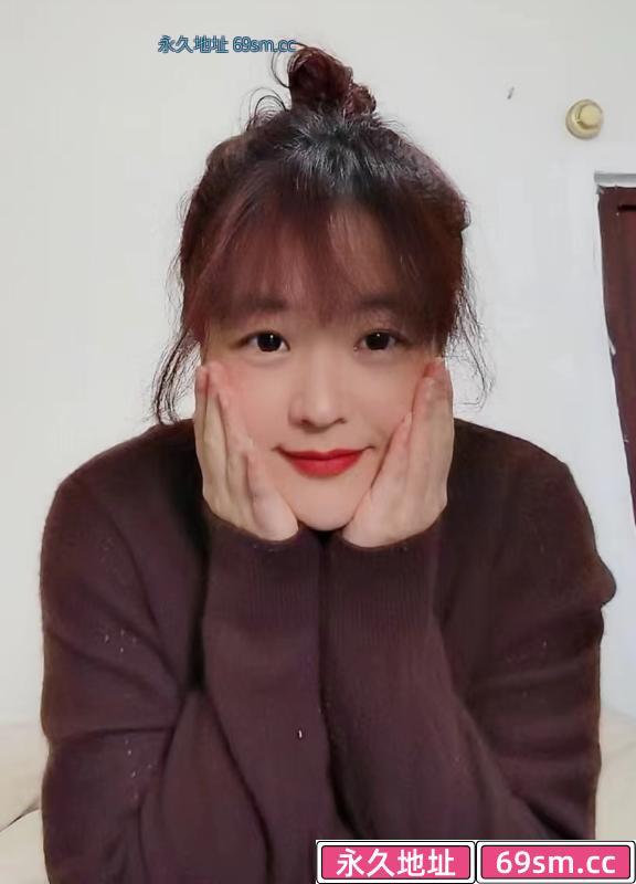 蛇纹管饱的御姐