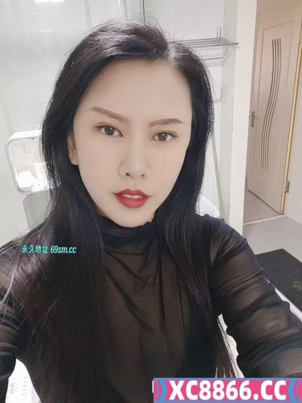 大屁股少妇