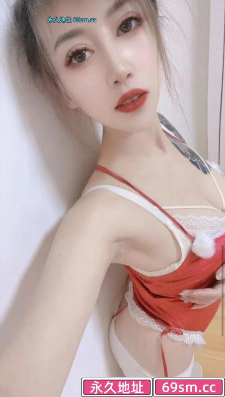 小巧玲珑型妹子