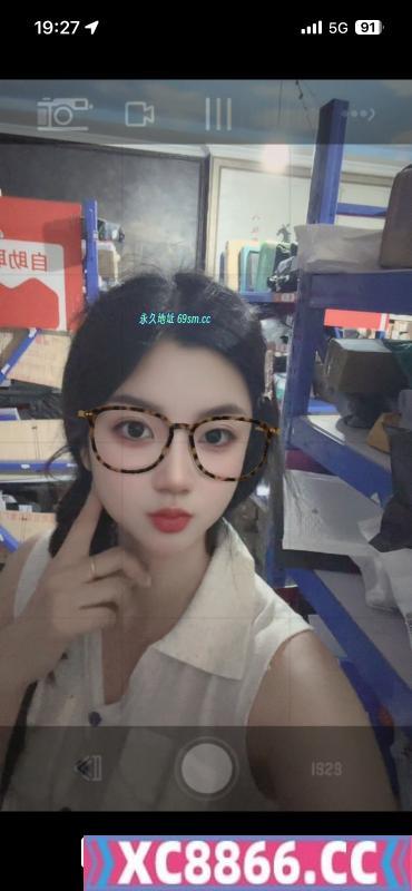 蜀山嫩妹子