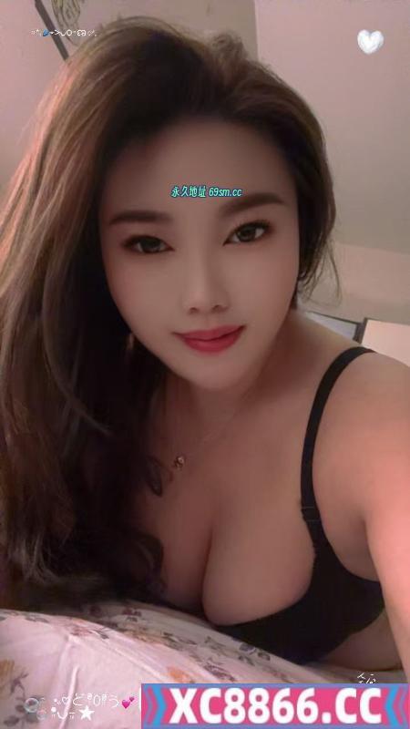 大奶骚妇