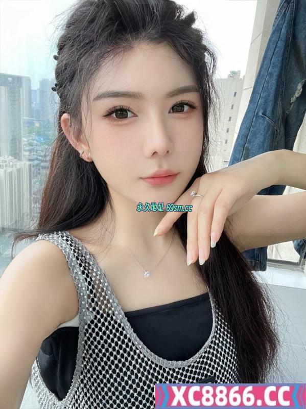 大奶妹青青