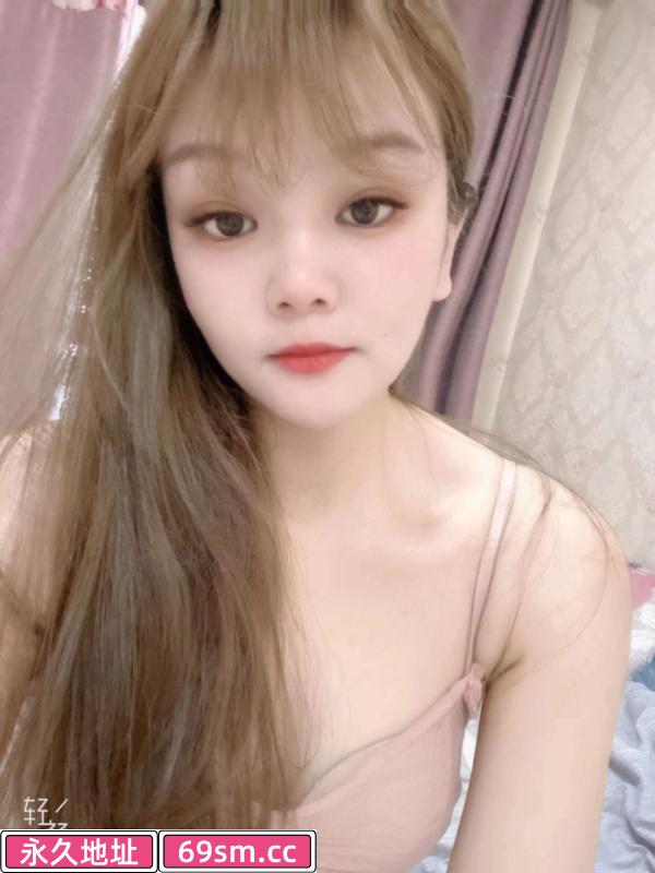 肤白小姐姐