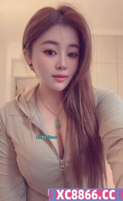 丰满风骚大胸御姐
