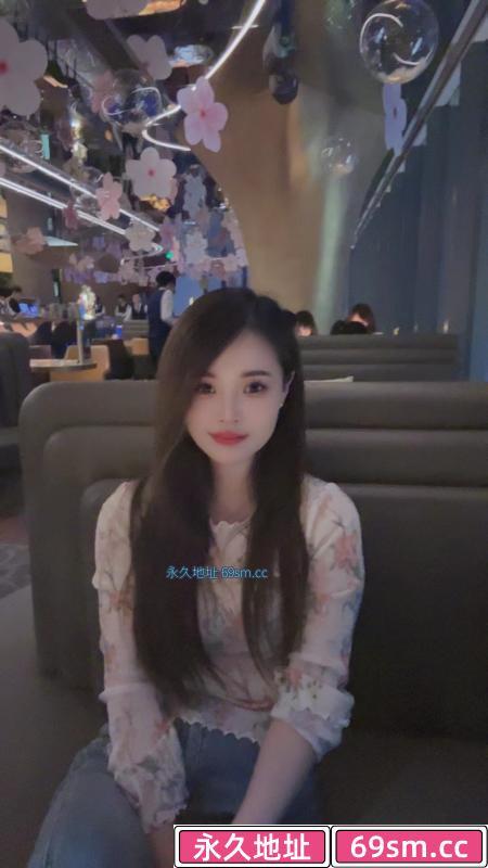 雄楚大道长腿妹妹