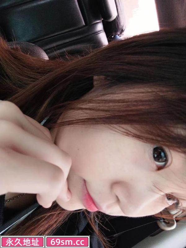 年轻小妹妹小淘气