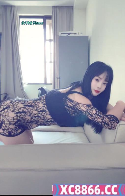 黑丝巨乳深喉爽