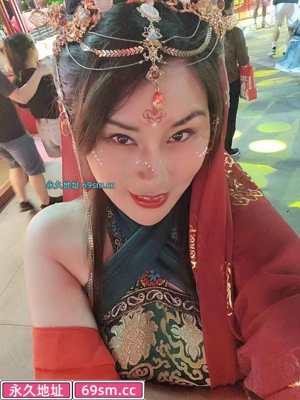 大胸骚女