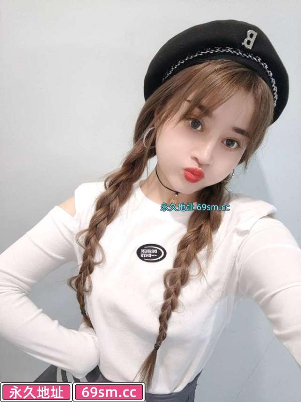 南京卖衣服兼职小姑娘