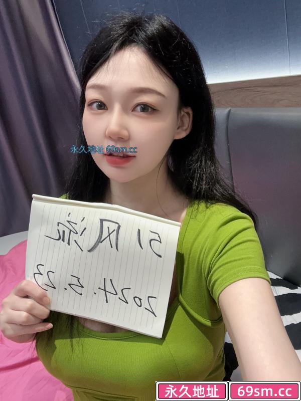 普陀白虎妹妹柚柚
