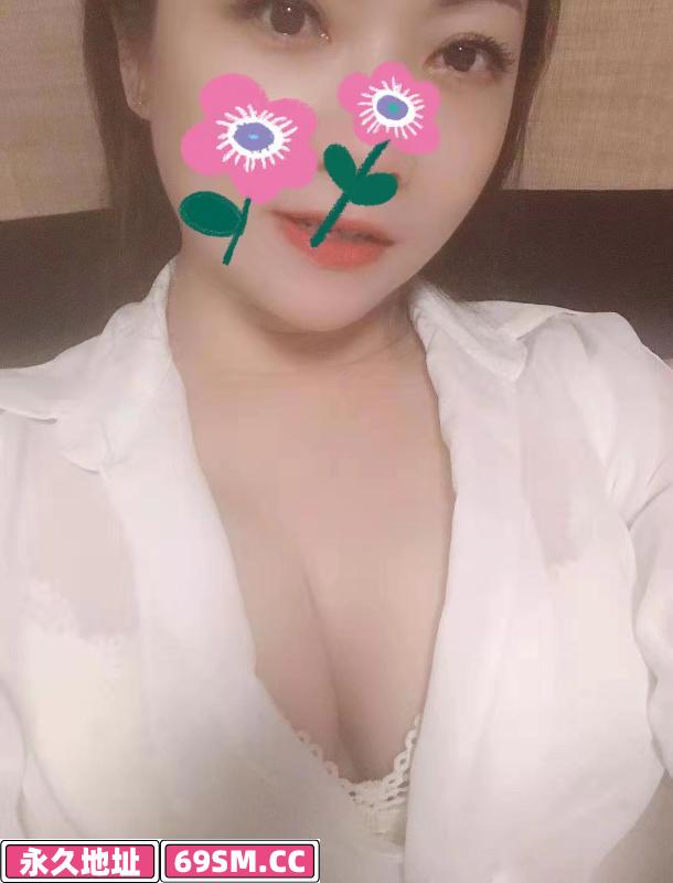 双飞两姐妹