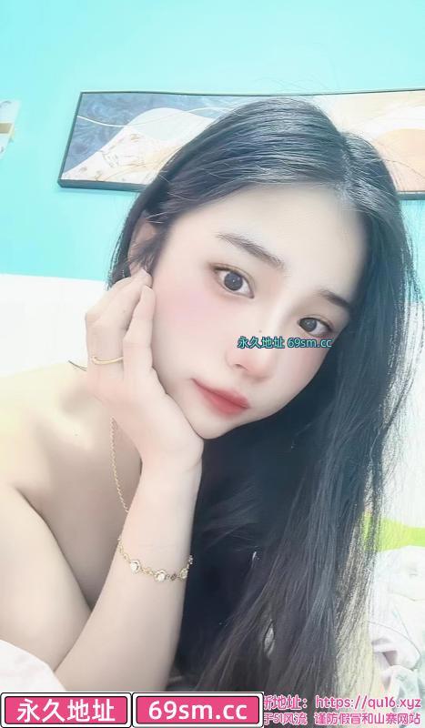 性感年轻宝儿妹子