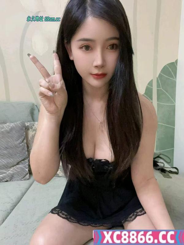 性感大胸翘臀骚妹