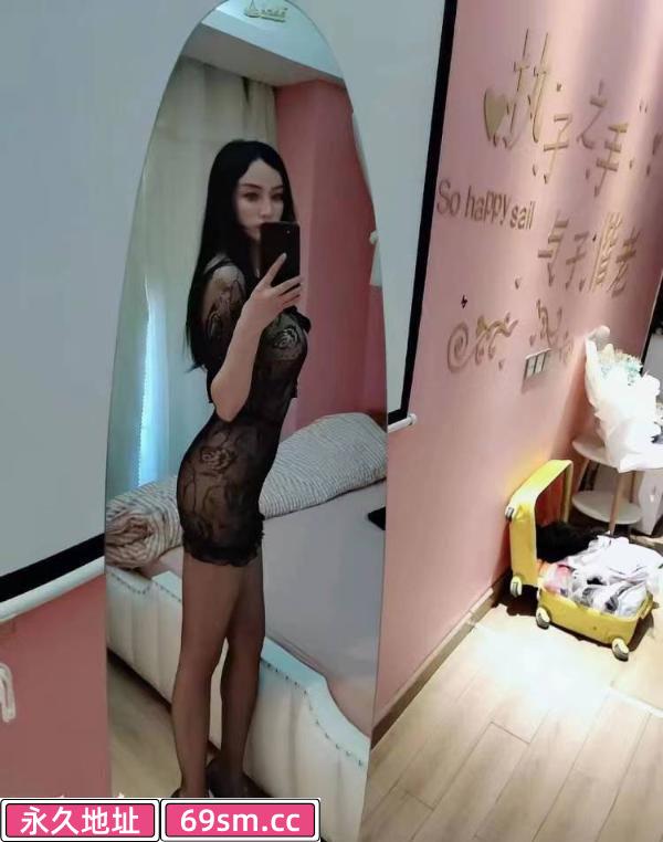 轻熟女性感黑丝诱惑