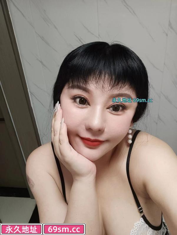 爆乳性价比熟女