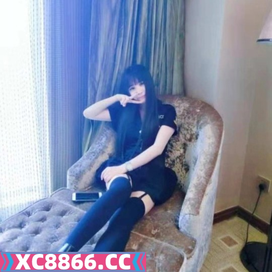 粉嫩大奶coser