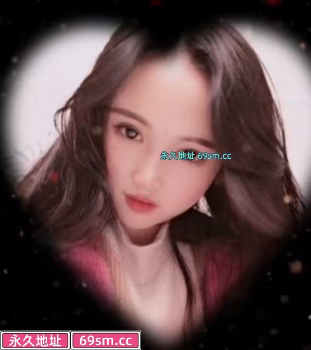 小东门一字马小姐姐