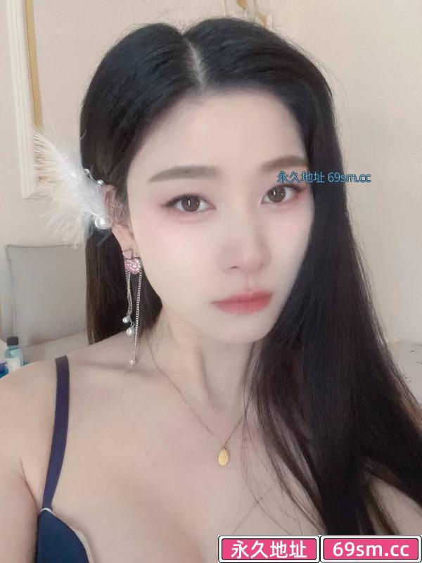 肤白貌美大长腿